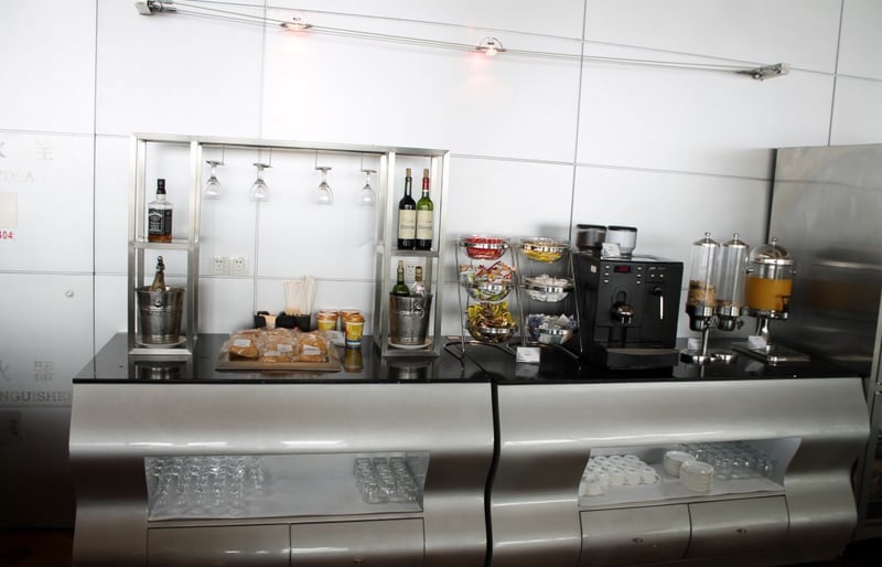 First Class Lounge (No.69), photo 12