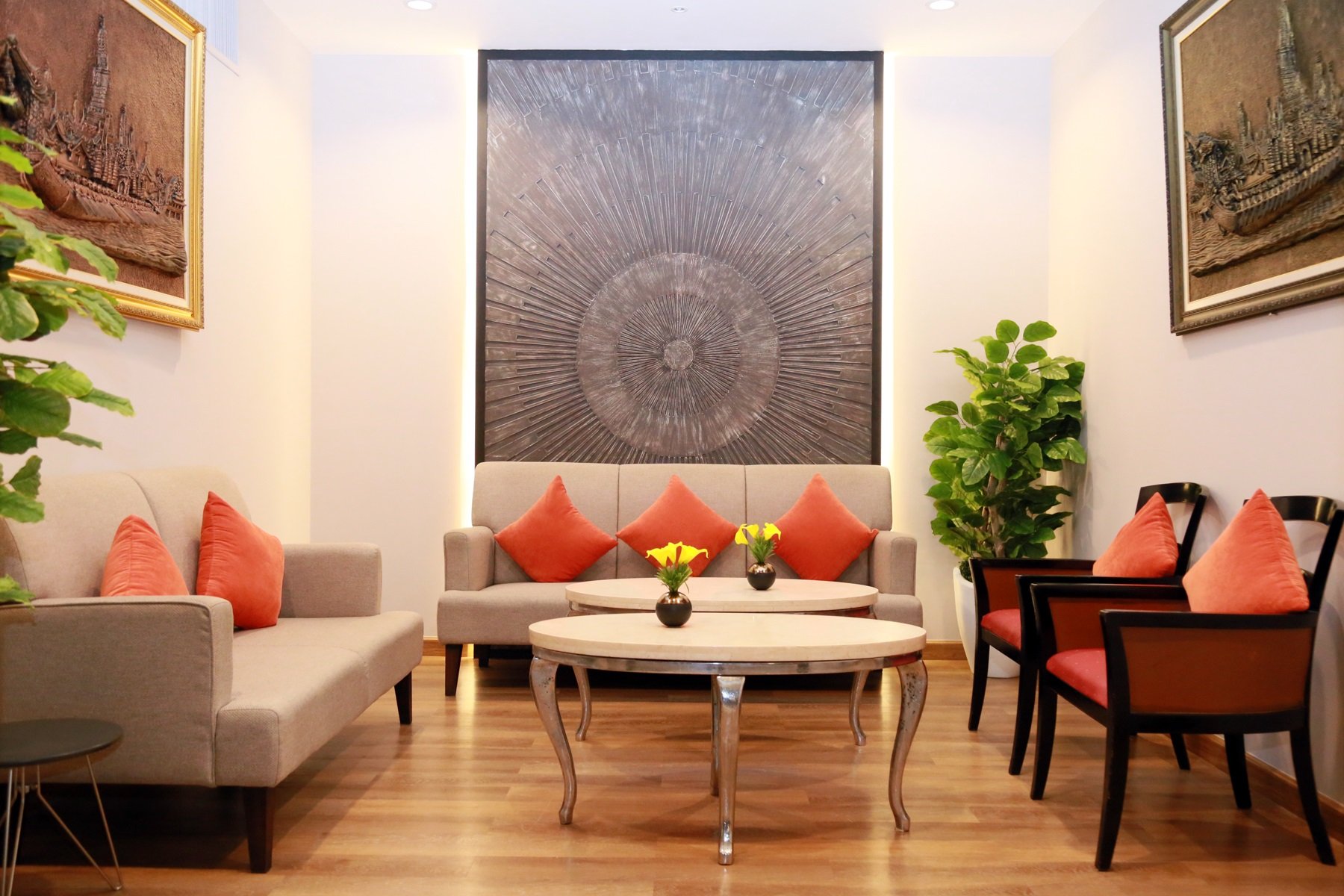 Miracle Lounge No. 2, foto 2