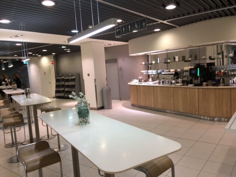 Lufthansa Business Lounge, photo 12