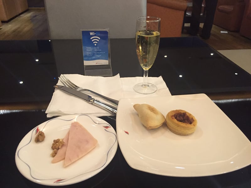 SriLankan Airlines Serendib Lounge, photo 9