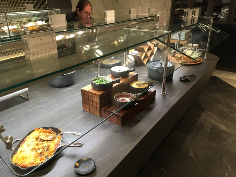 United Airlines Polaris Lounge, foto 6