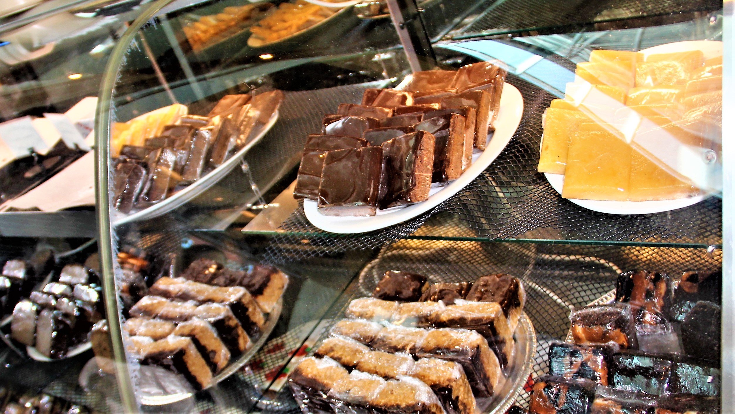 Capers Cafe Le Bar, foto 10