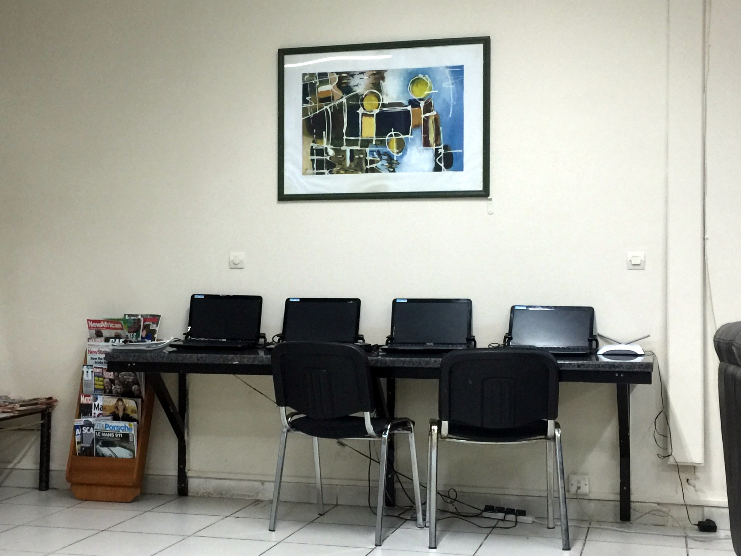 First Class Lounge, photo 3