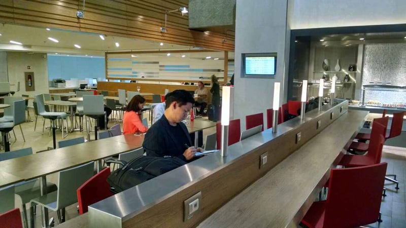 American Airlines Admirals Club, photo 5