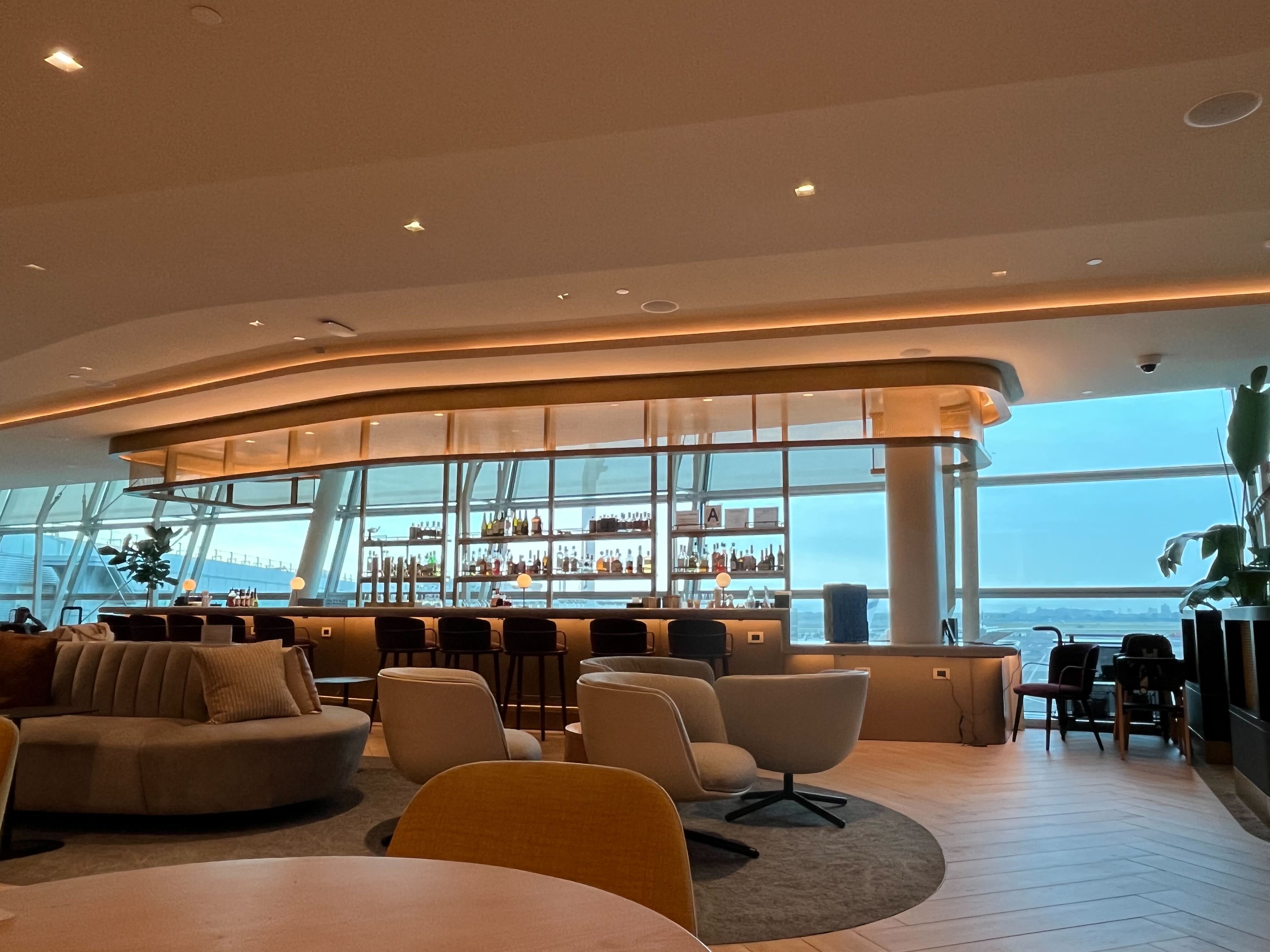 Chase Sapphire Lounge by The Club with Etihad Airways, foto 7