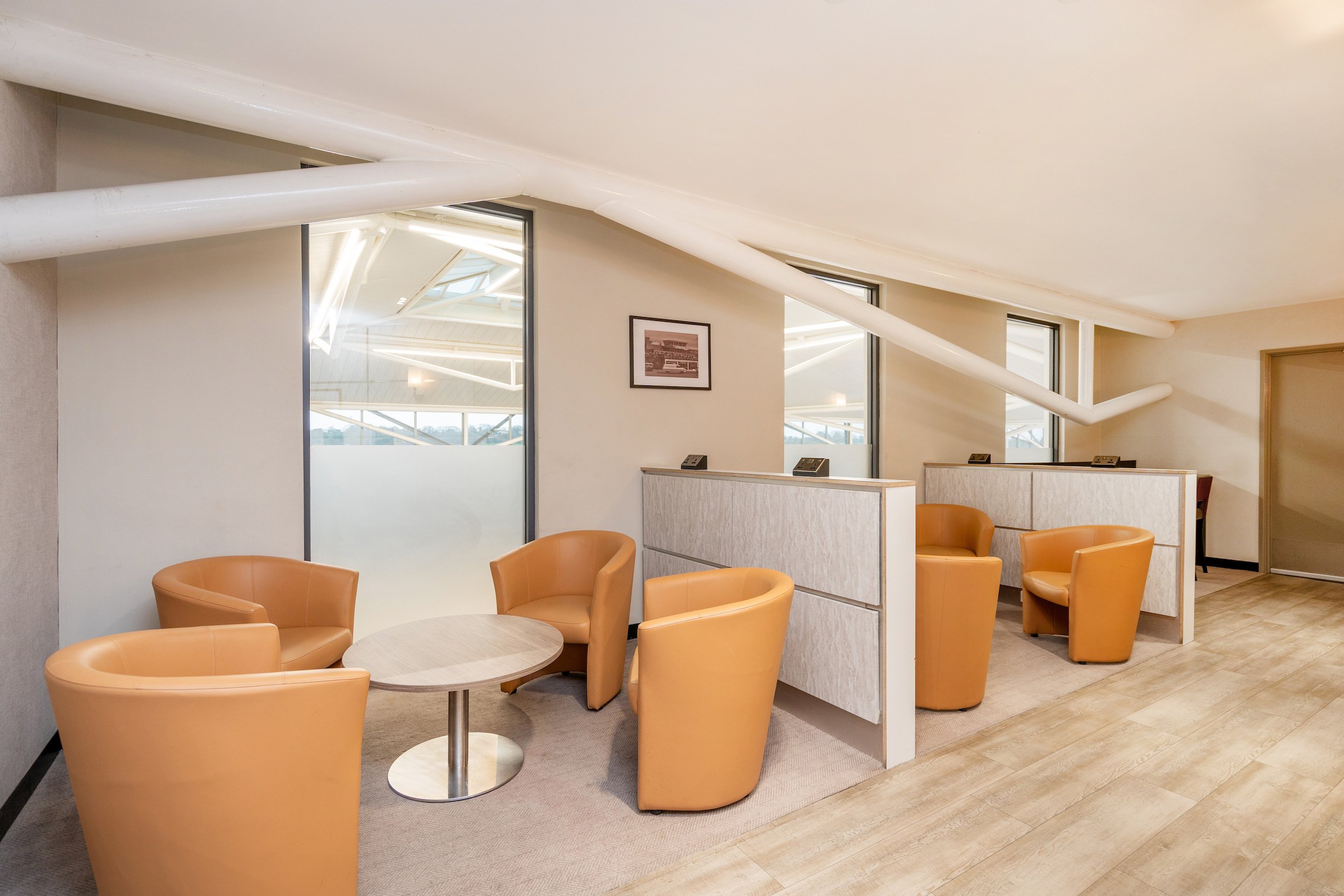 Escape Lounges, photo 2
