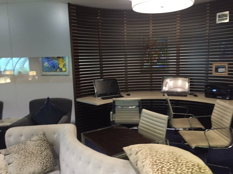 Ambassador Transit Lounge, photo 12