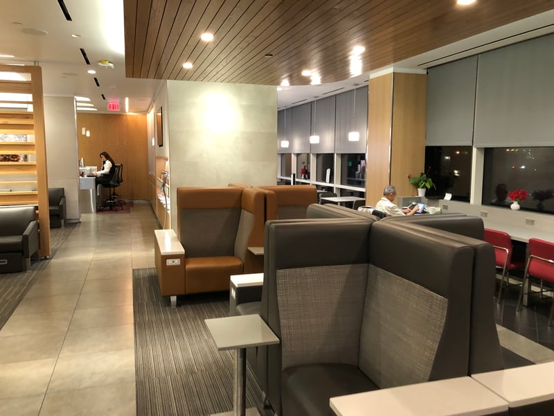 American Airlines Admirals Club, photo 5