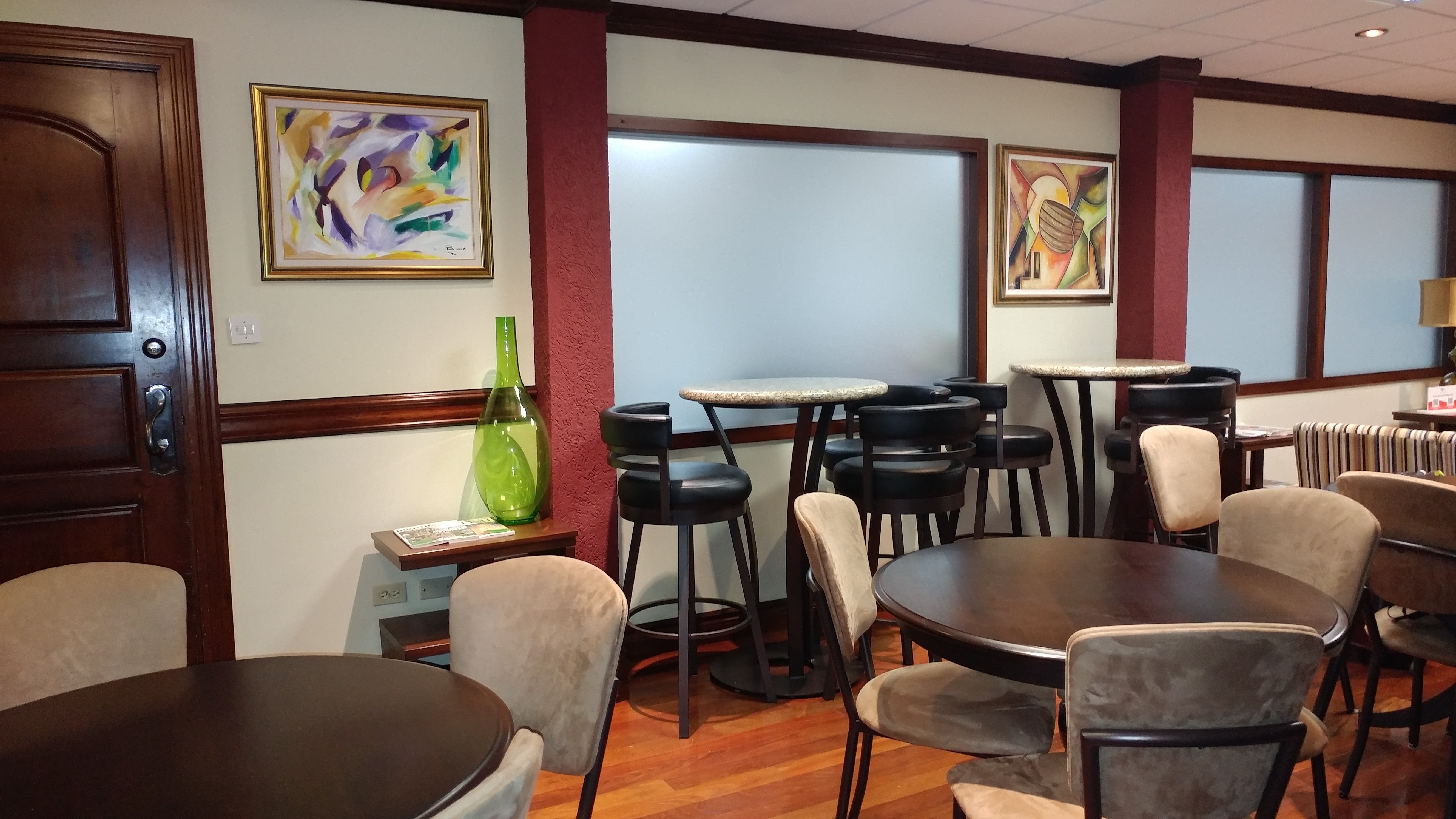 Club Kingston Arrivals Lounge, foto 10