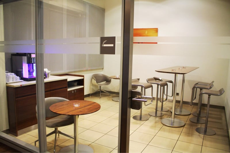Lufthansa Senator Lounge (Non-Schengen, Gate C15), photo 7