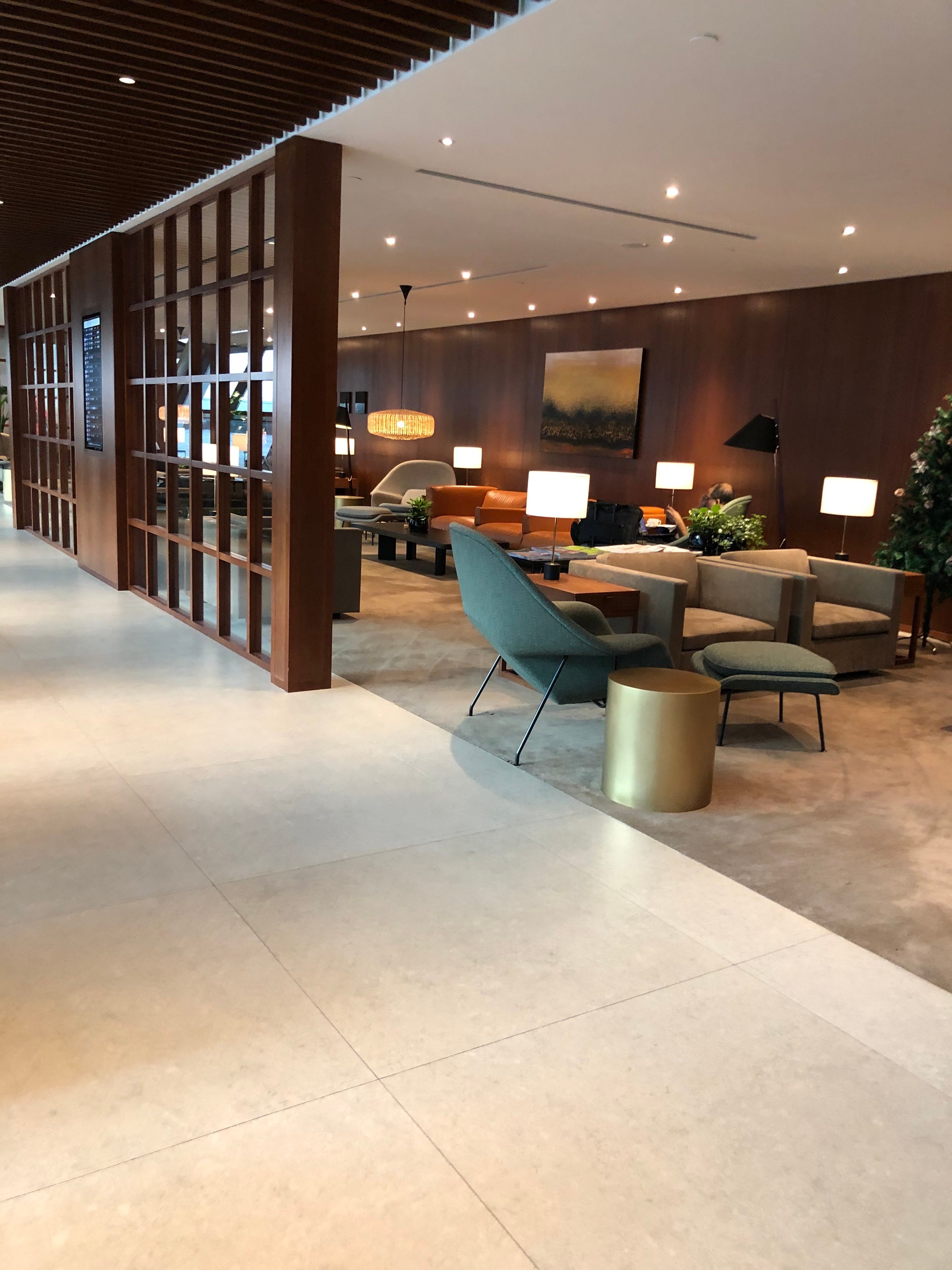 No. 68 Cathay Pacific Business Class Lounge, photo 3